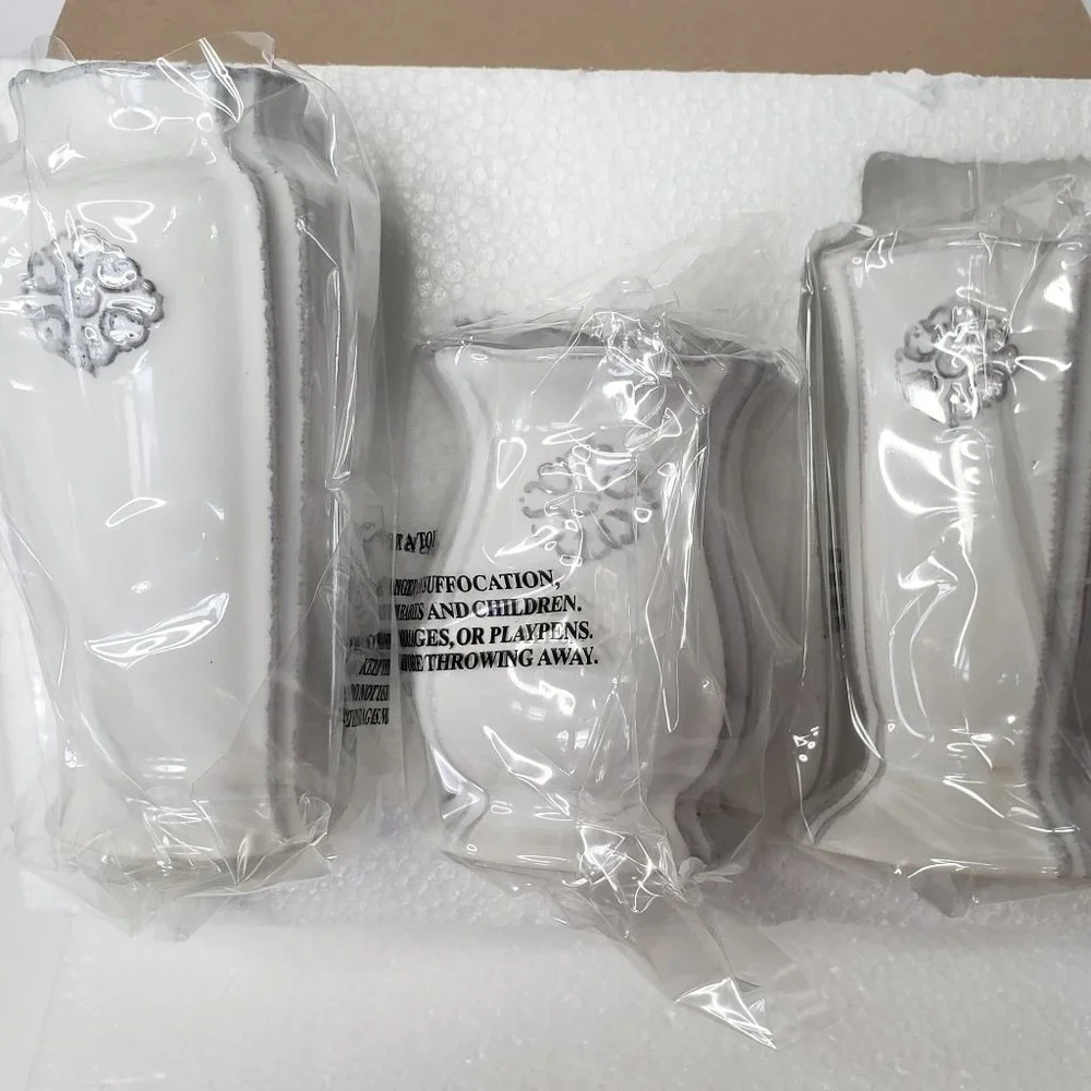 New Southern Living At Home Petite Bud Vases White - Picture 1 of 2